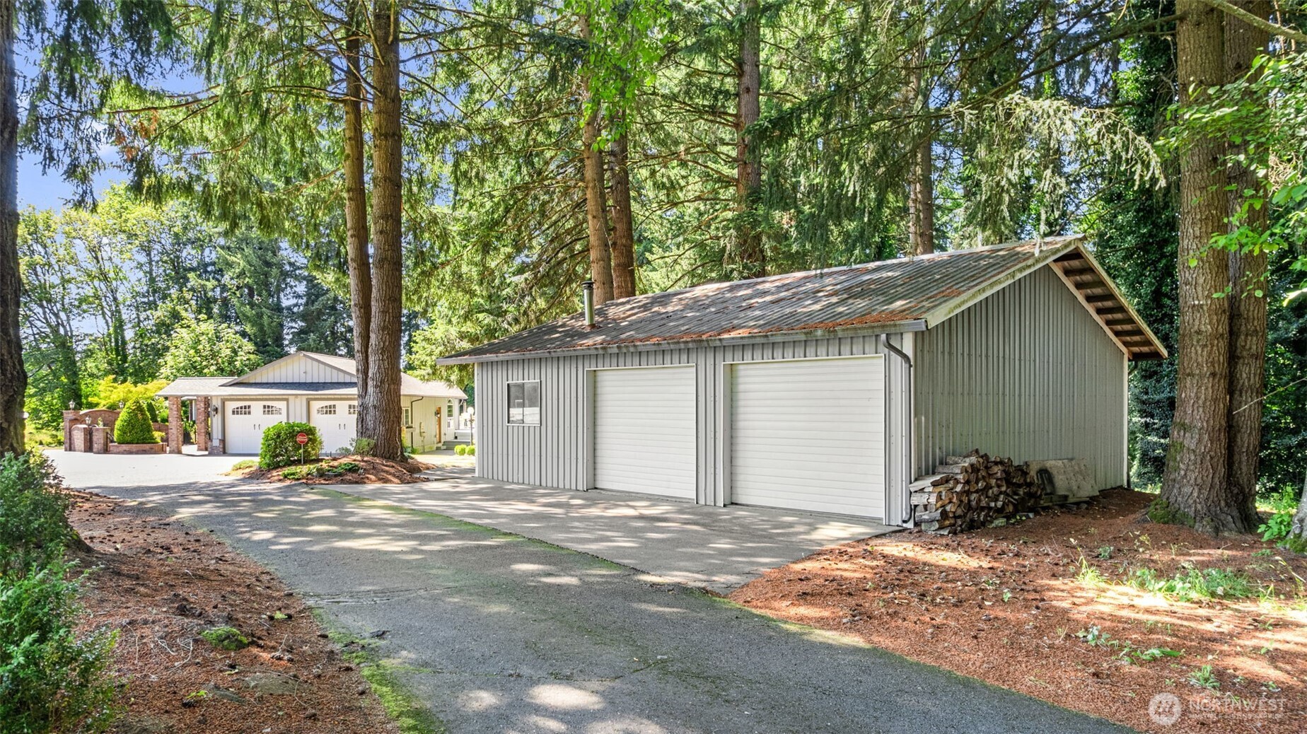 18525 Paulson Street Property Photo 12