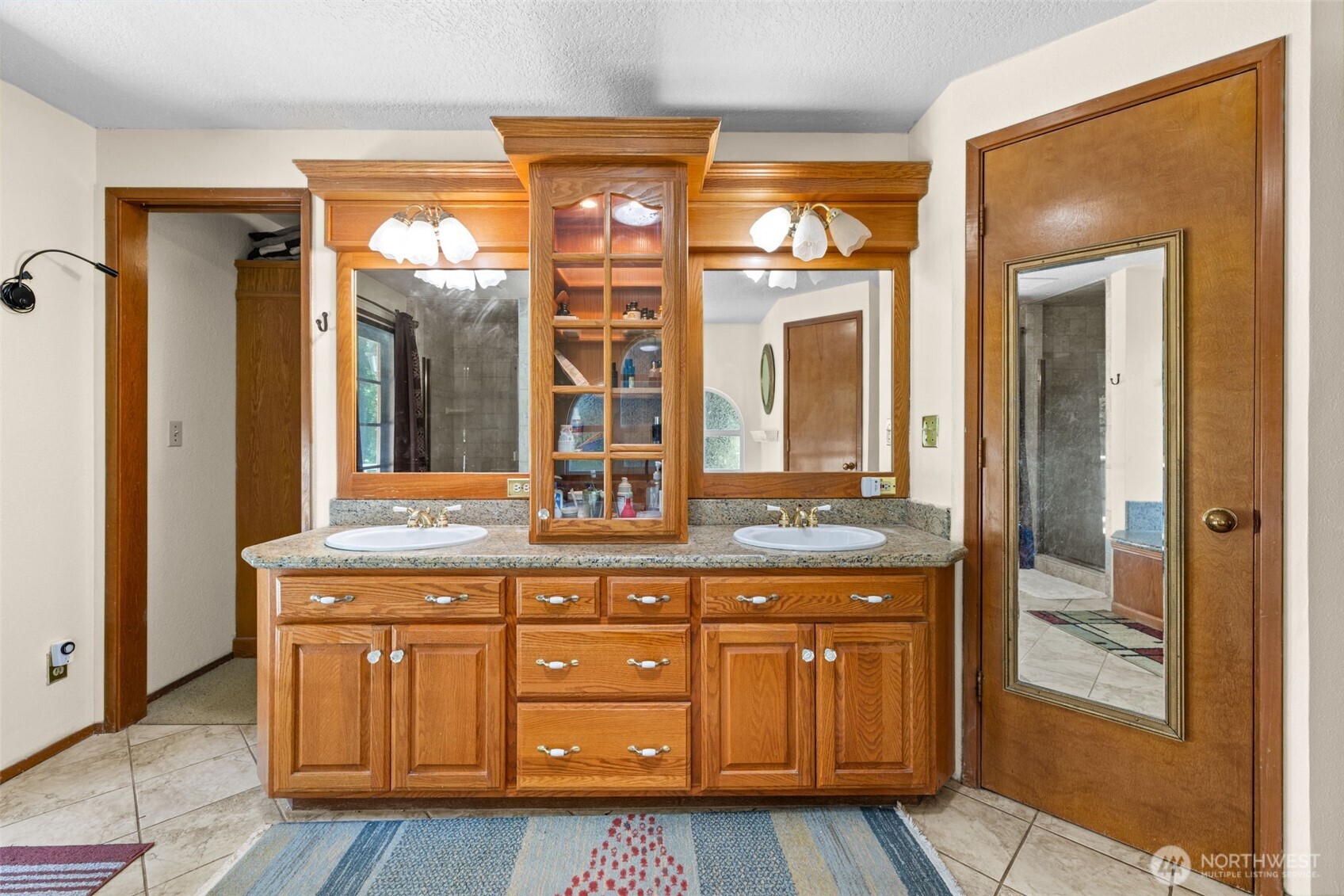 18525 Paulson Street Property Photo 28