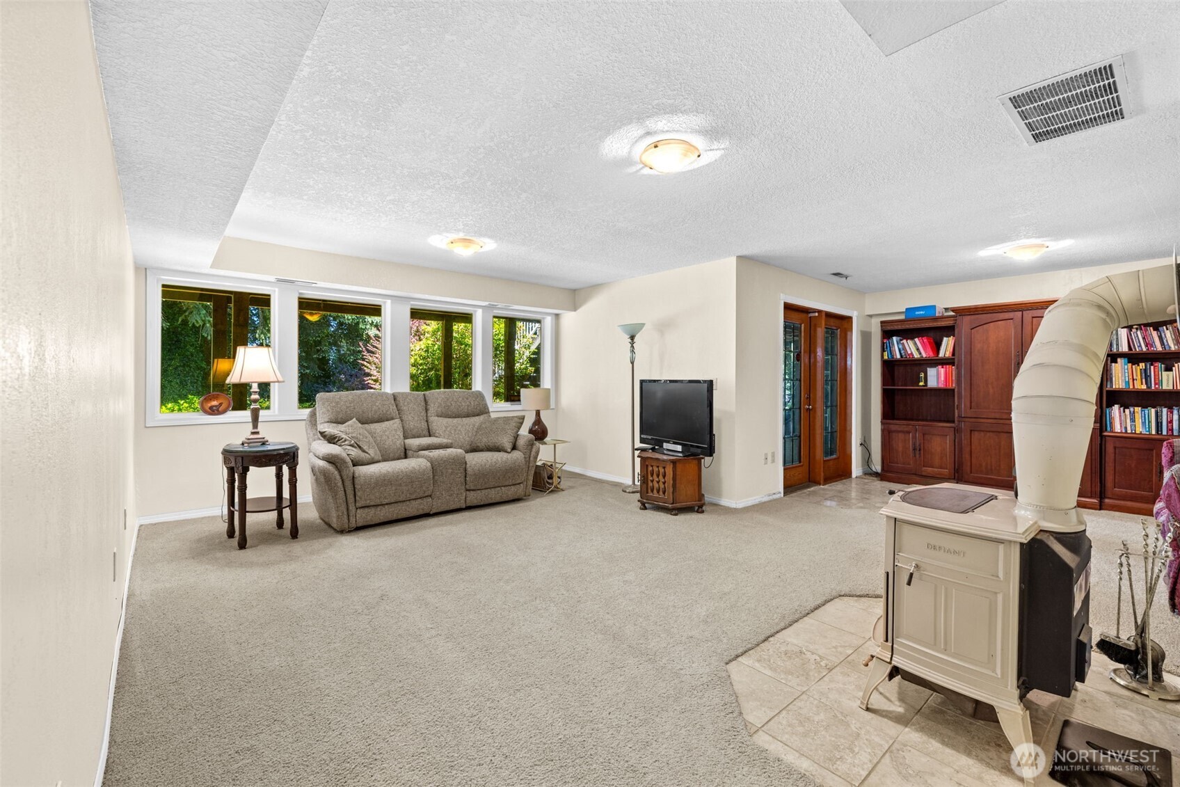 18525 Paulson Street Property Photo 35