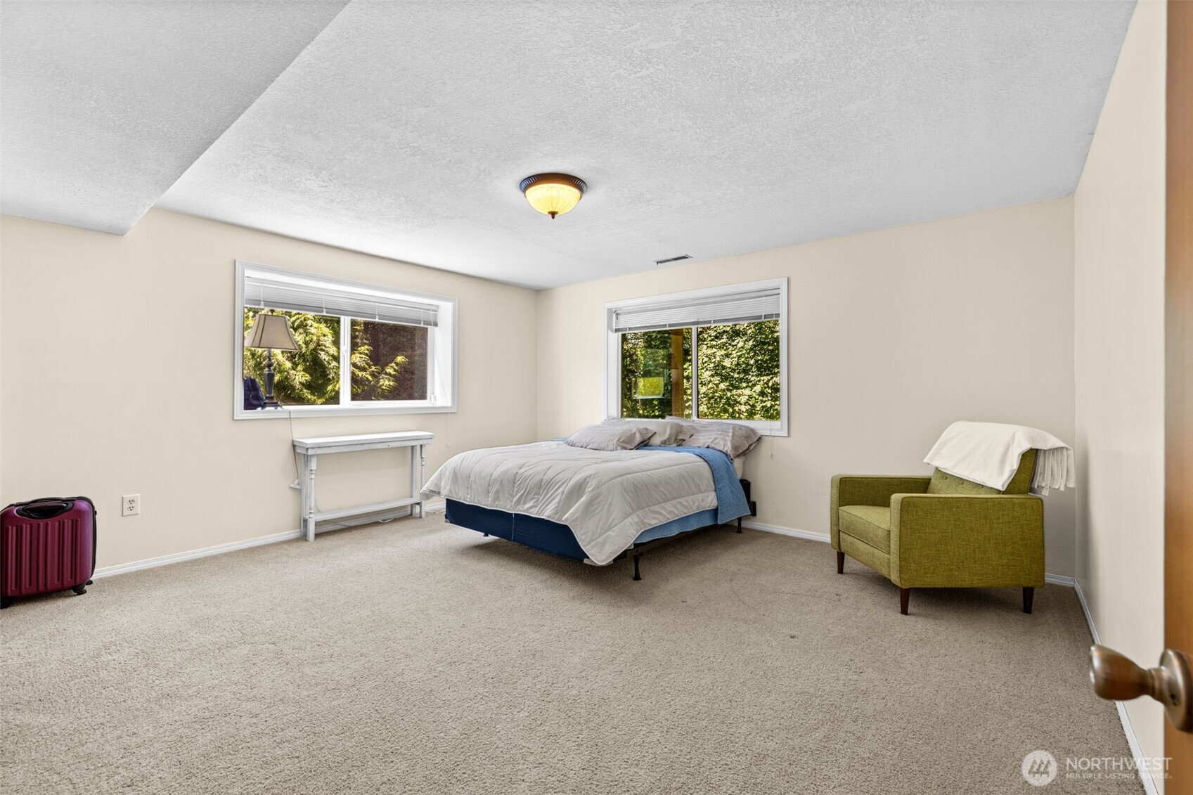 18525 Paulson Street Property Photo 37