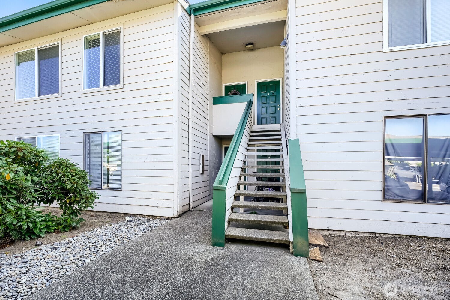 1102 8th Street A-3 Property Photo 2