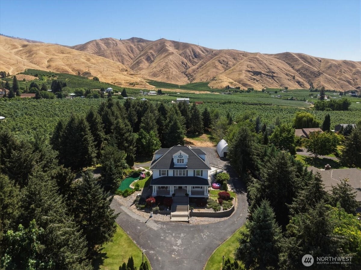 5397 Hughes Road Property Photo 3