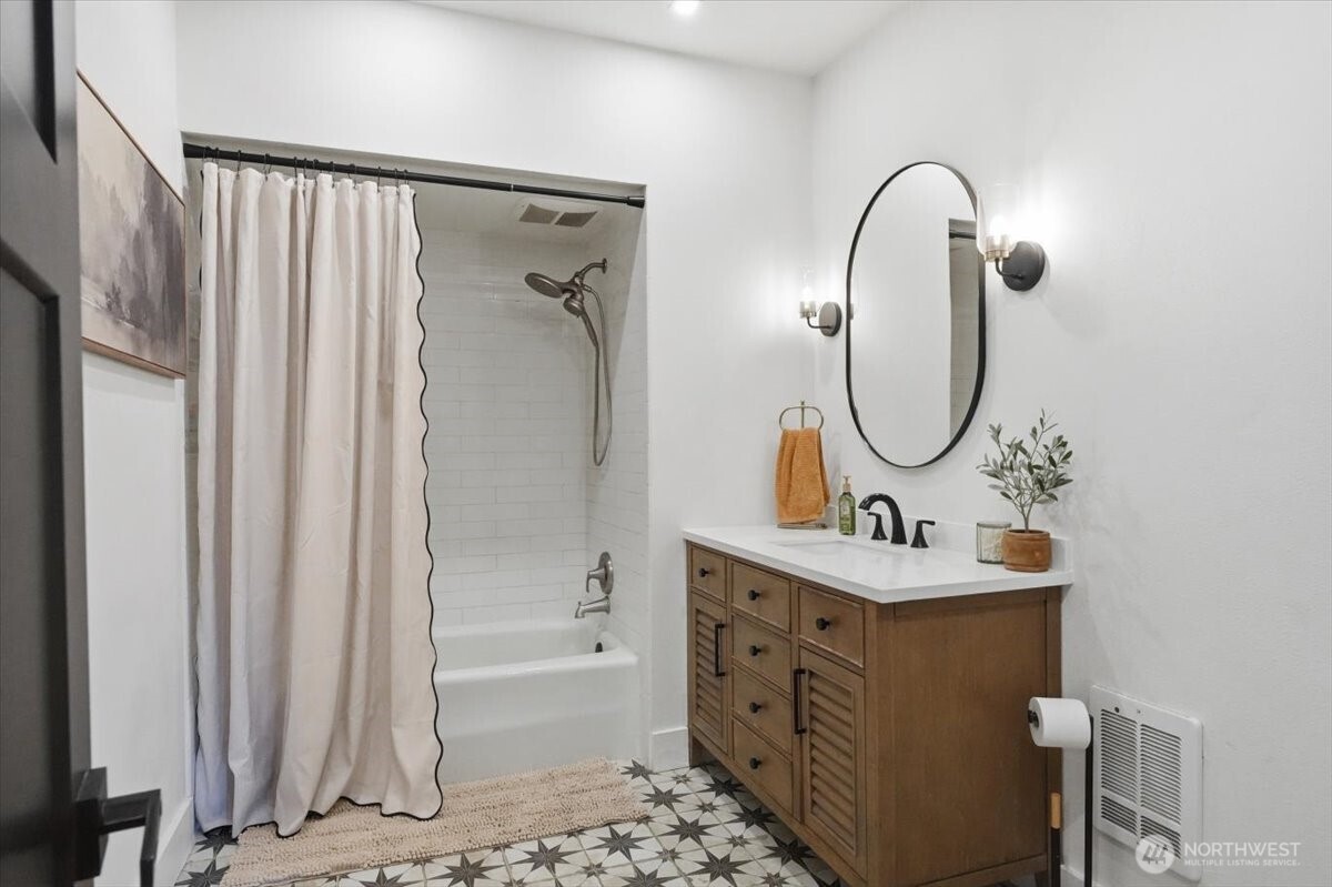5397 Hughes Road Property Photo 21
