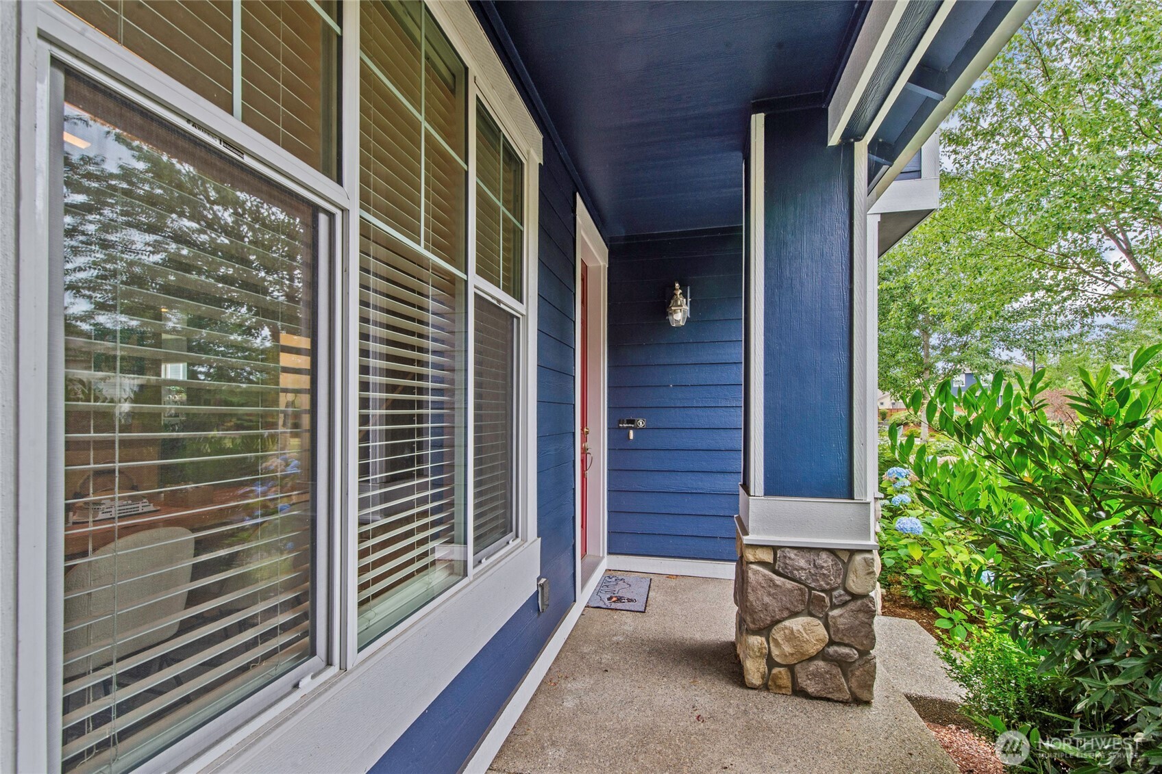 3808 Ne Campus Park Dr Property Photo 5