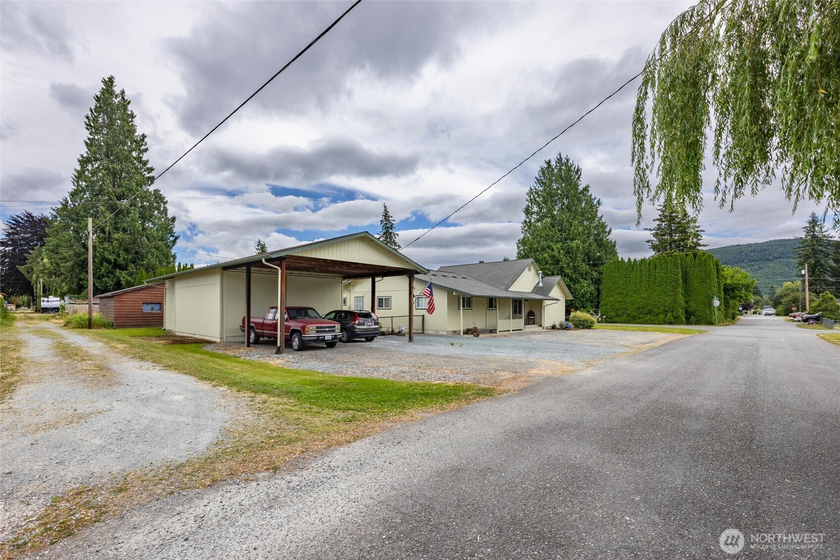 1002 Nelson Street Property Photo 4