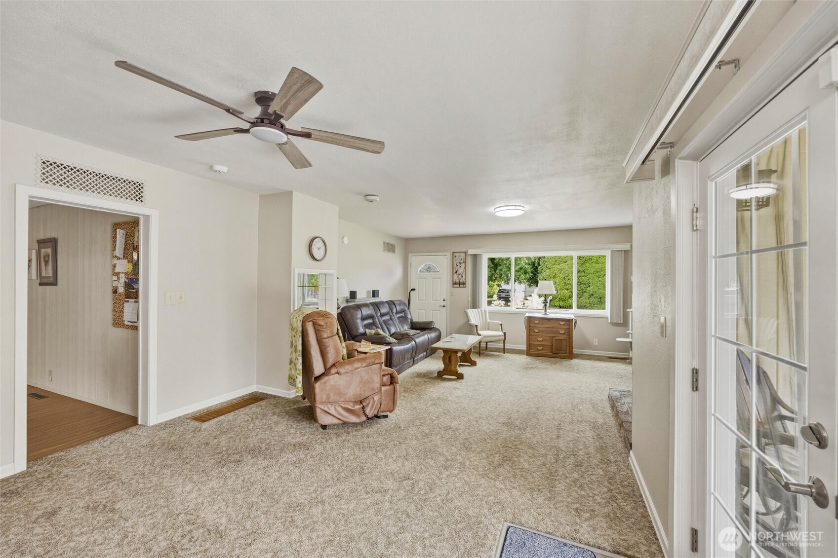 1002 Nelson Street Property Photo 9