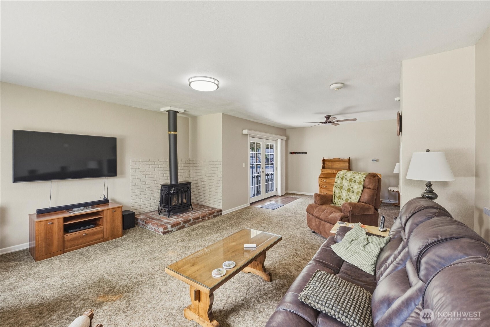1002 Nelson Street Property Photo 12