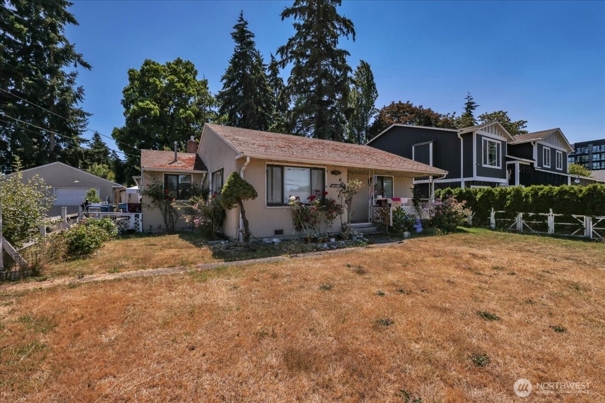 3039 S 200th Street Property Photo 28