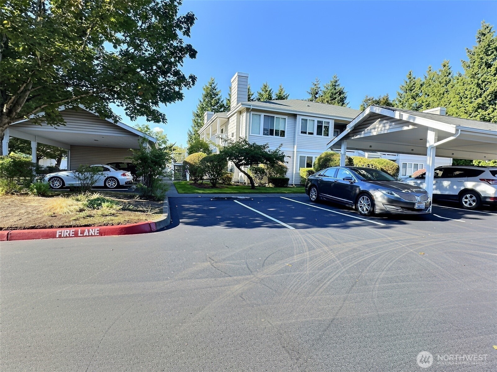 11130 Se 208th Street B204 Property Photo 2