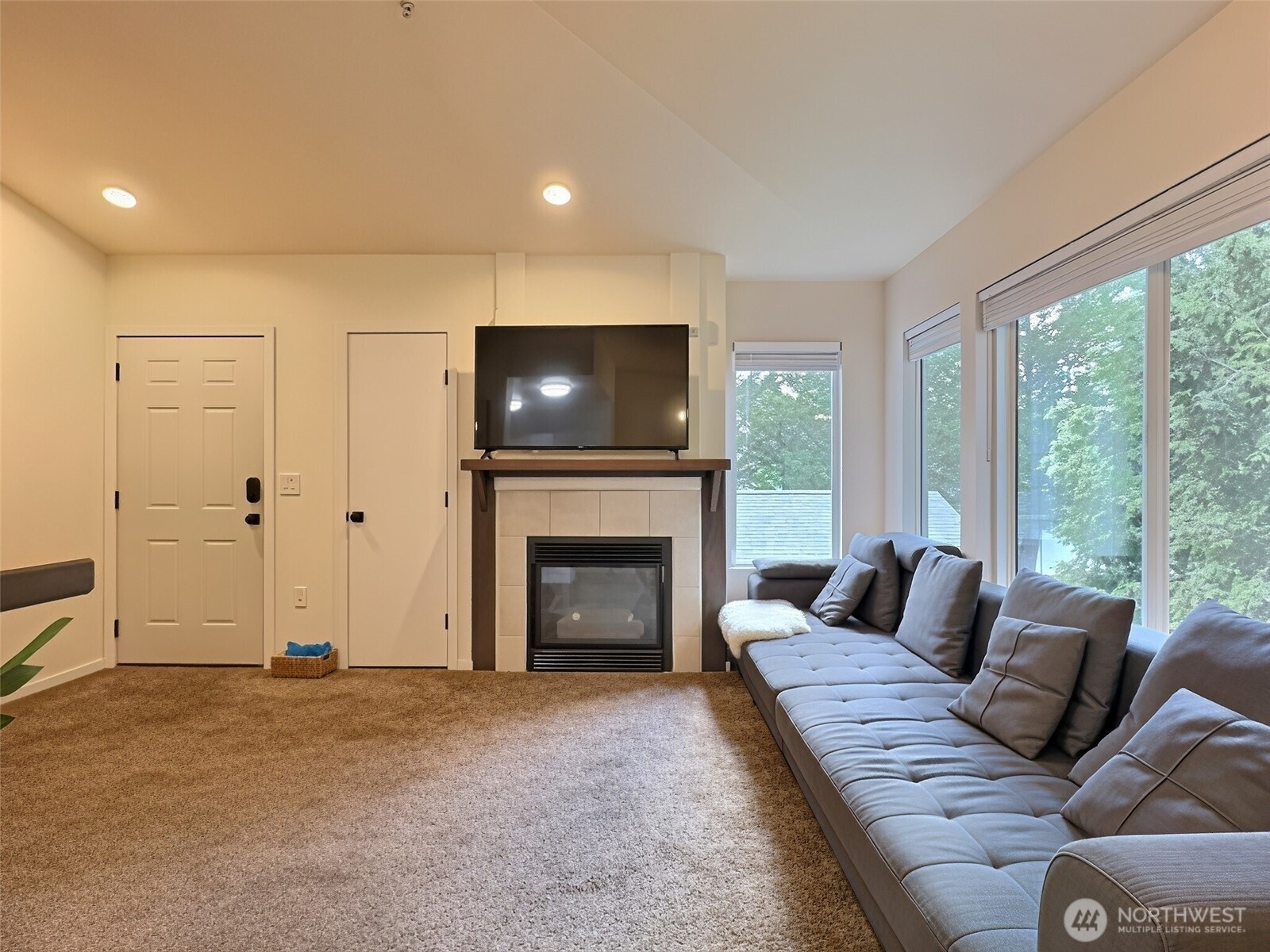 11130 Se 208th Street B204 Property Photo 9