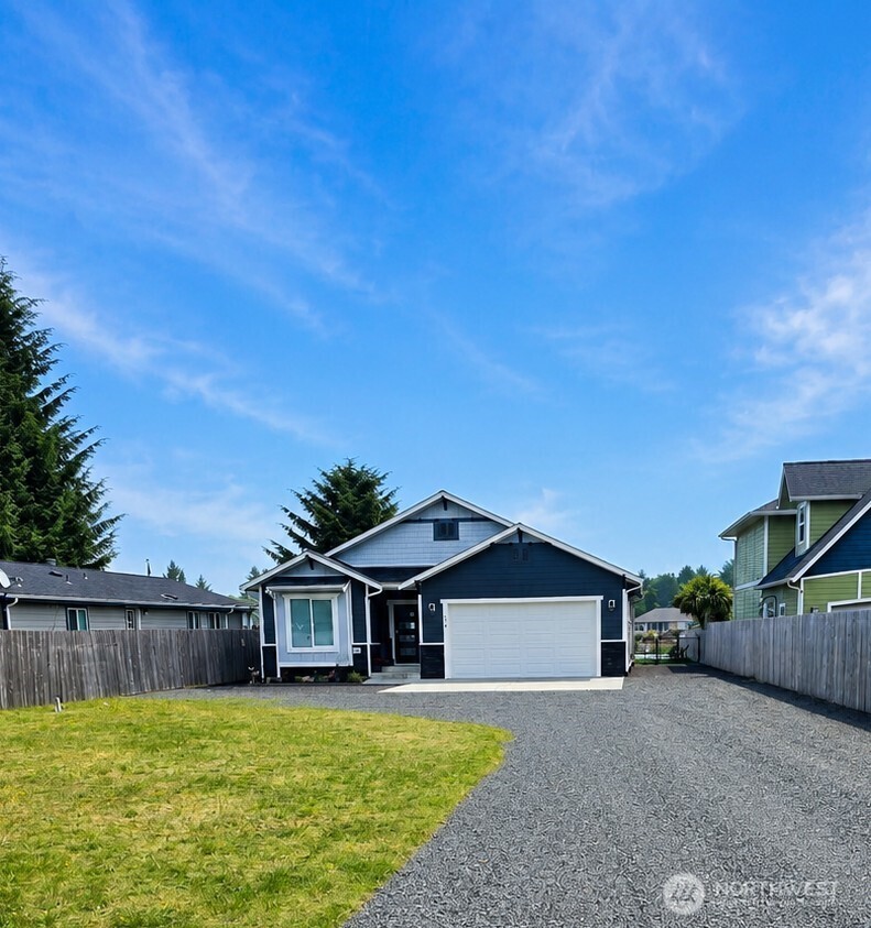 574 Weatherwax Loop Property Photo 1