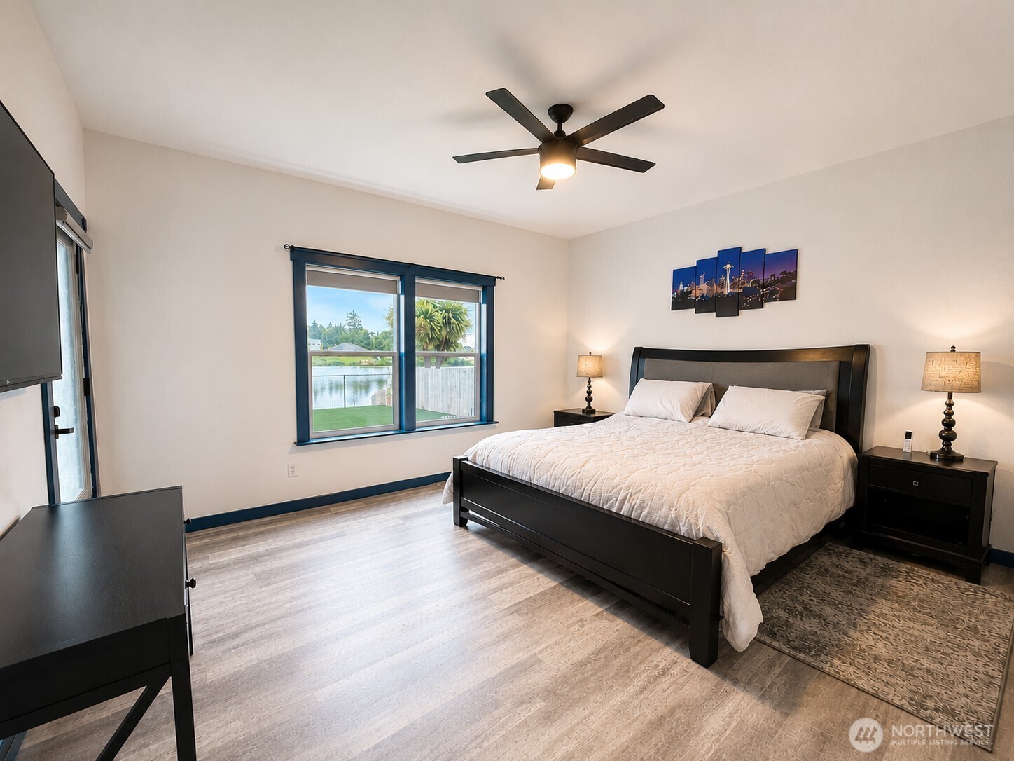 574 Weatherwax Loop Property Photo 13