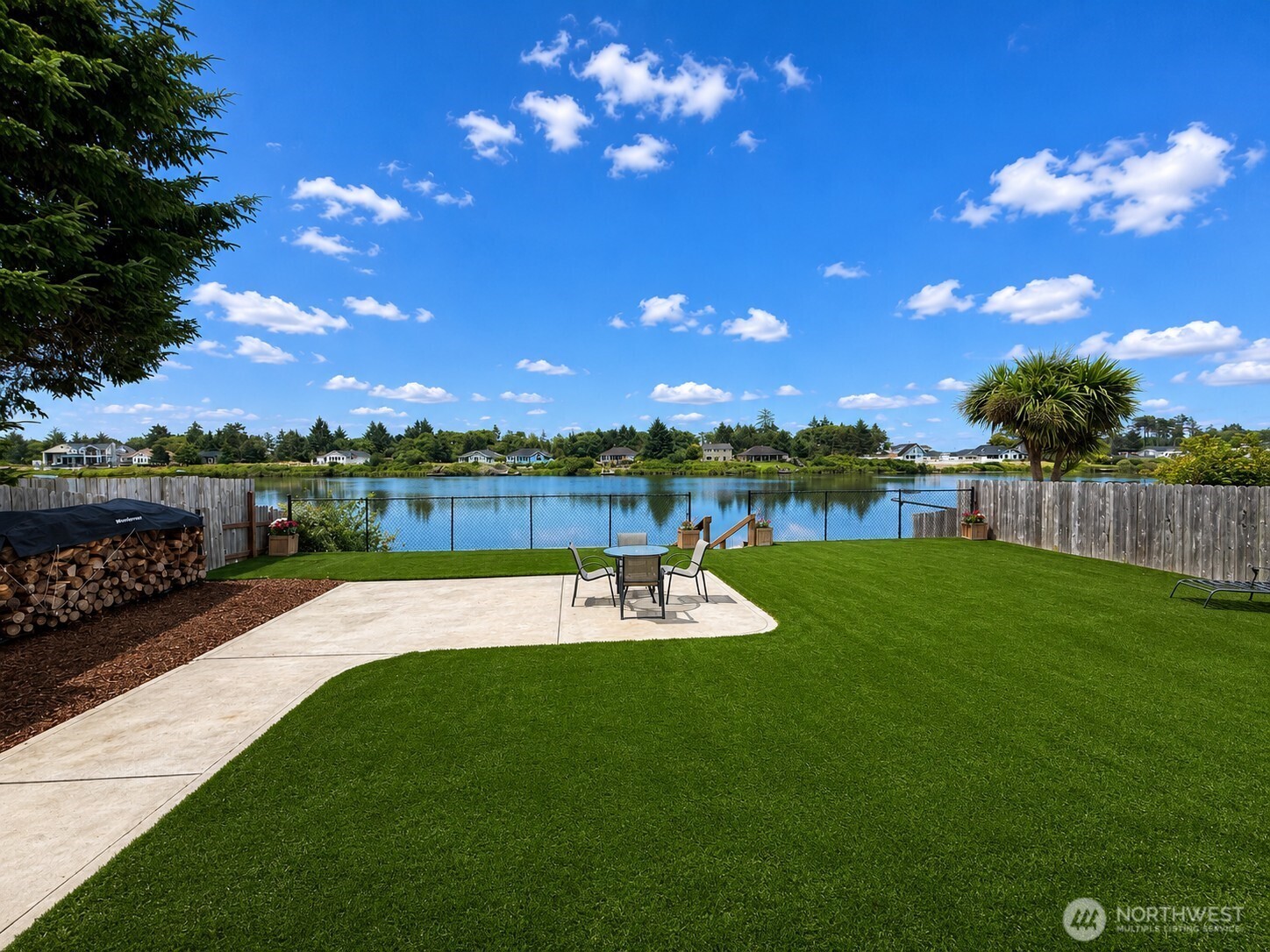 574 Weatherwax Loop Property Photo 21