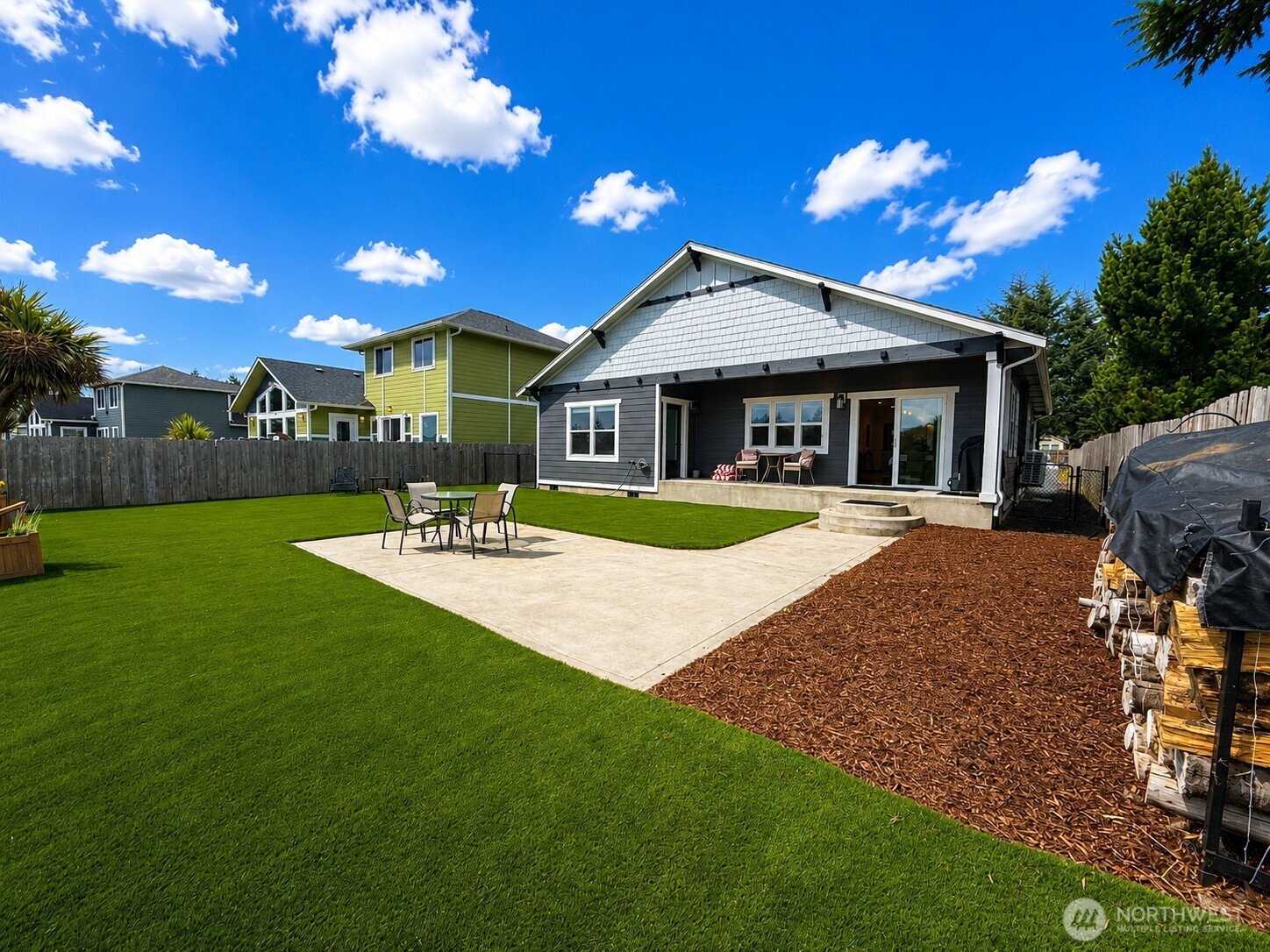 574 Weatherwax Loop Property Photo 24