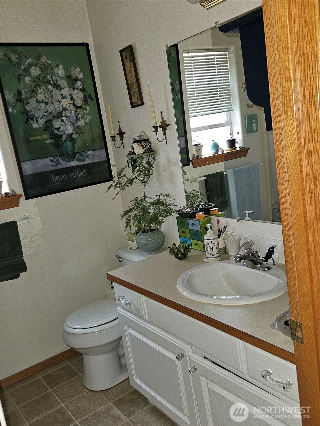 2916 Russell Road Property Photo 10