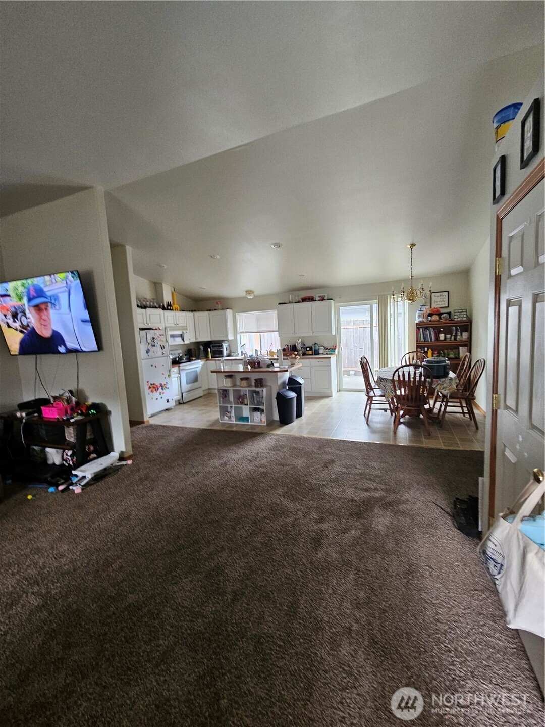 2916 Russell Road Property Photo 14