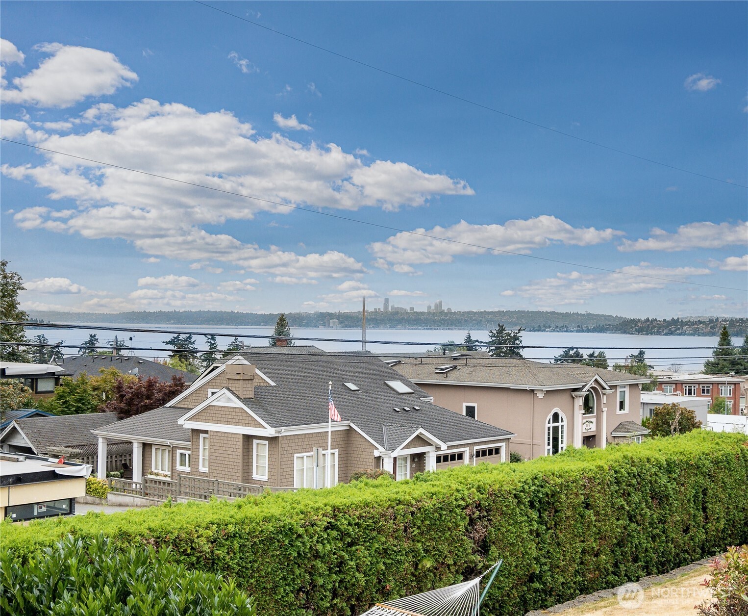 122 8th Avenue Property Photo 1