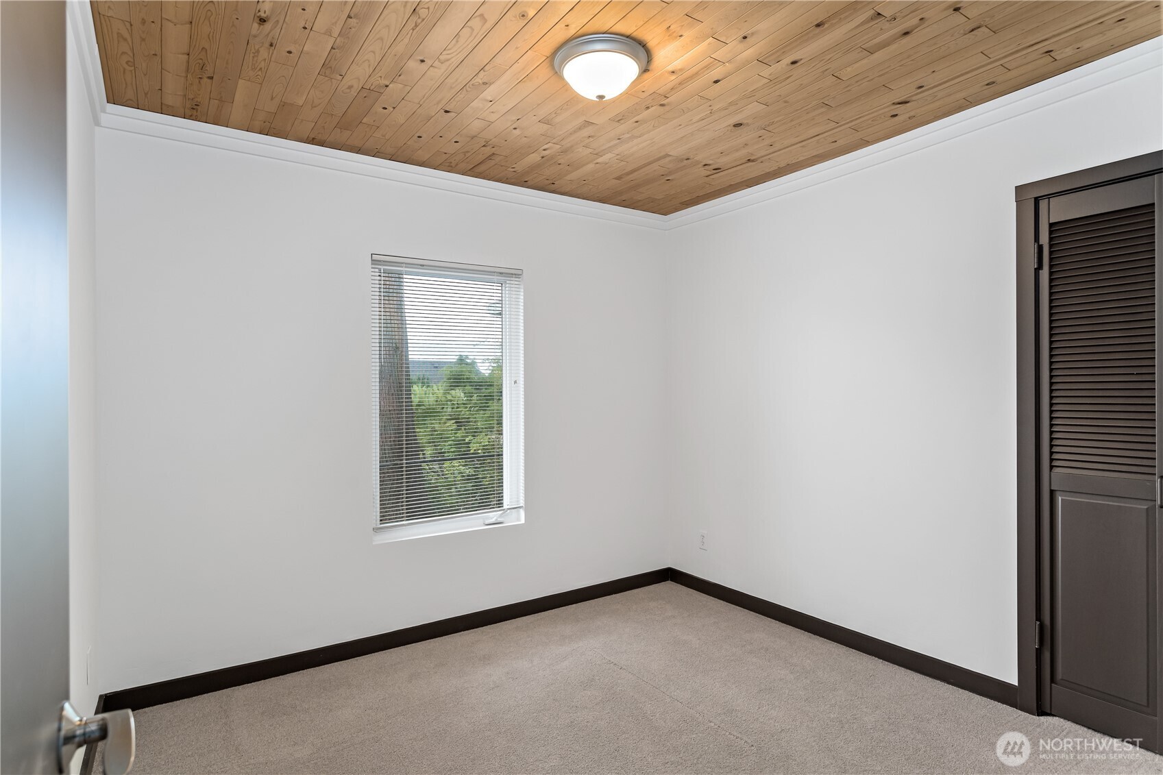 122 8th Avenue Property Photo 8