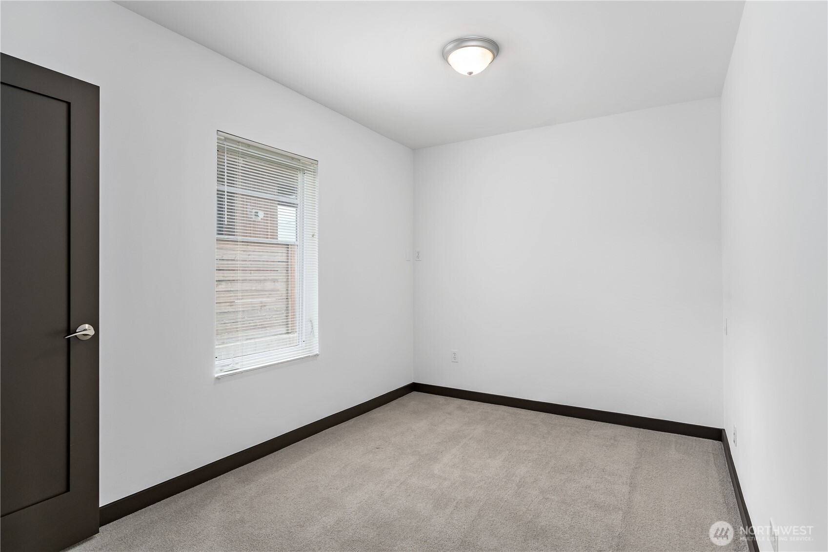 122 8th Avenue Property Photo 9