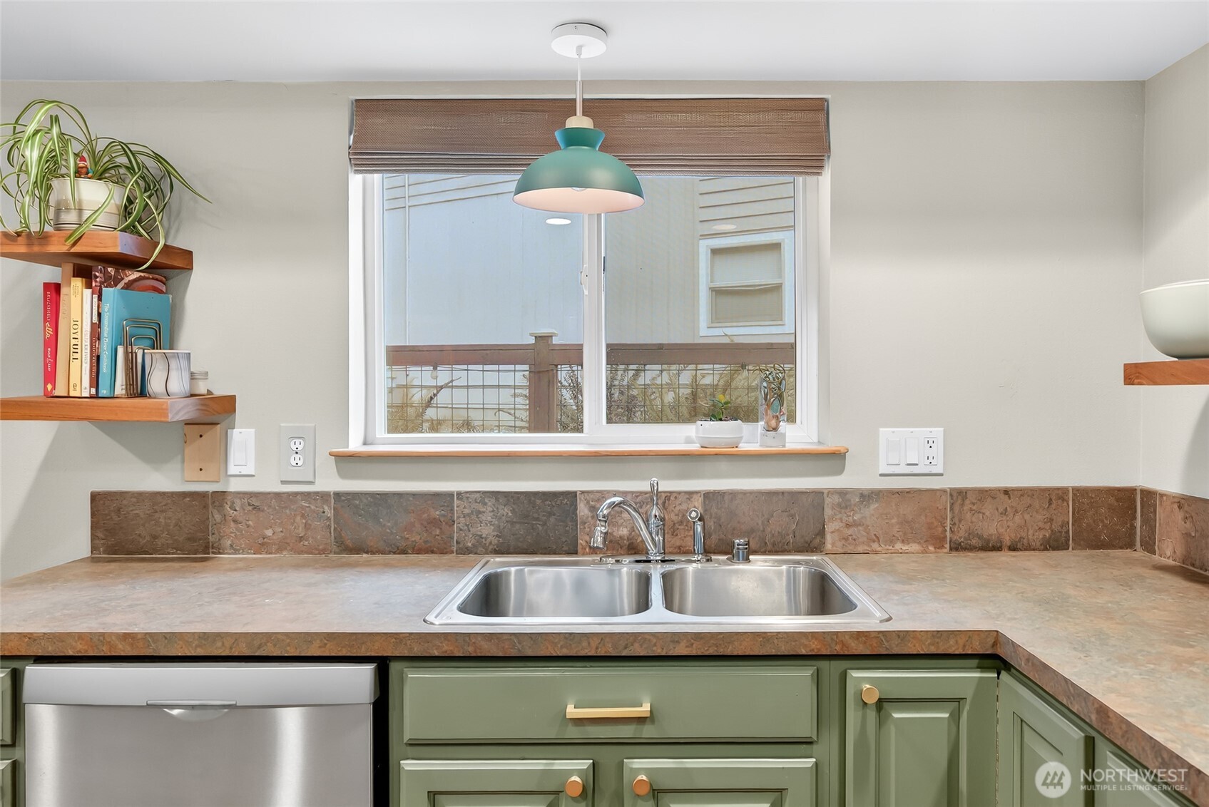 41 Marigold Drive Property Photo 13