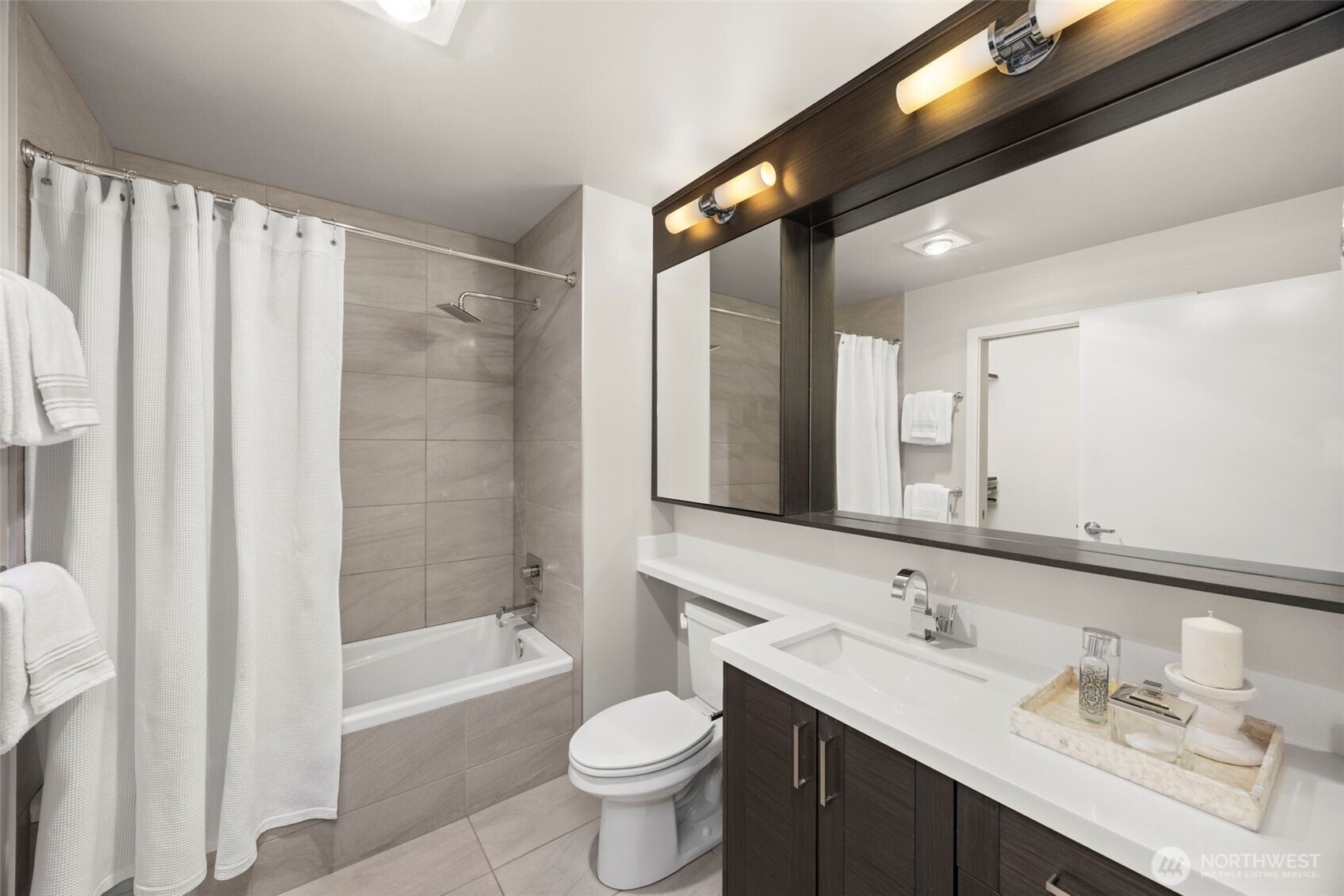 1760 Nw 56th Street 309 Property Photo 16