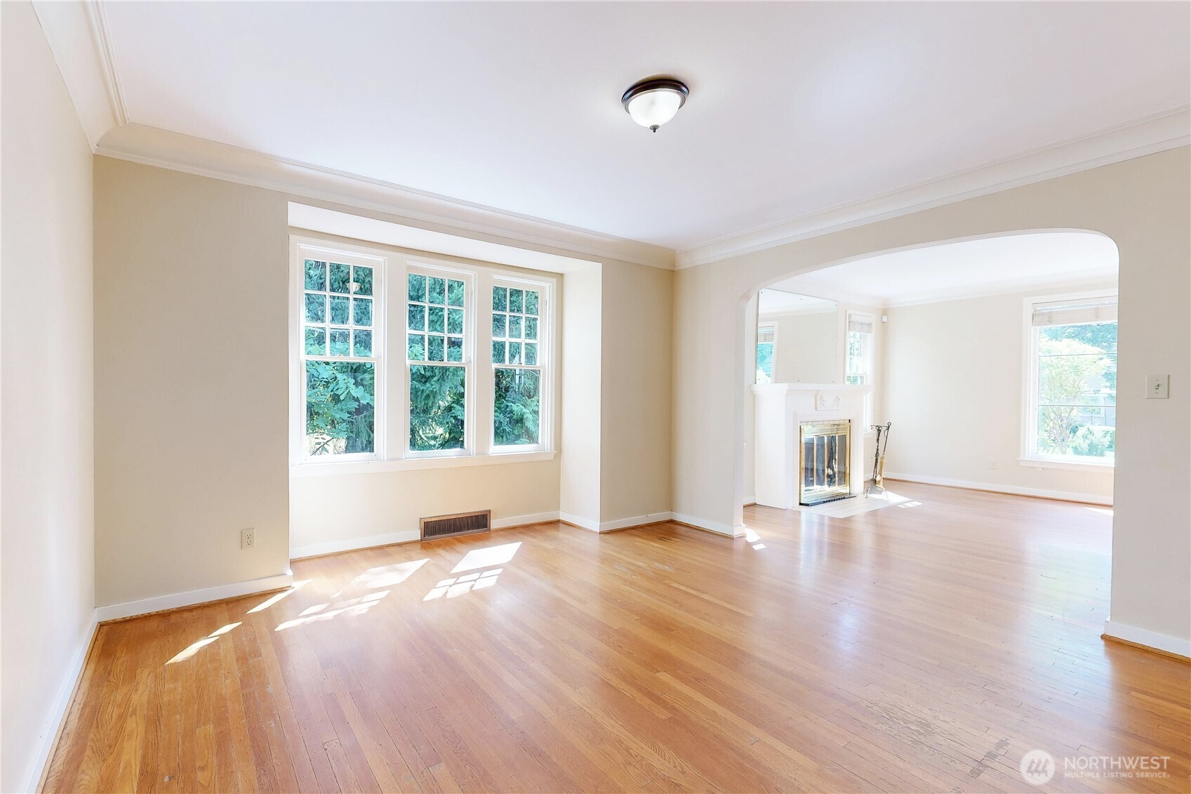 724 Valencia Street Property Photo 7