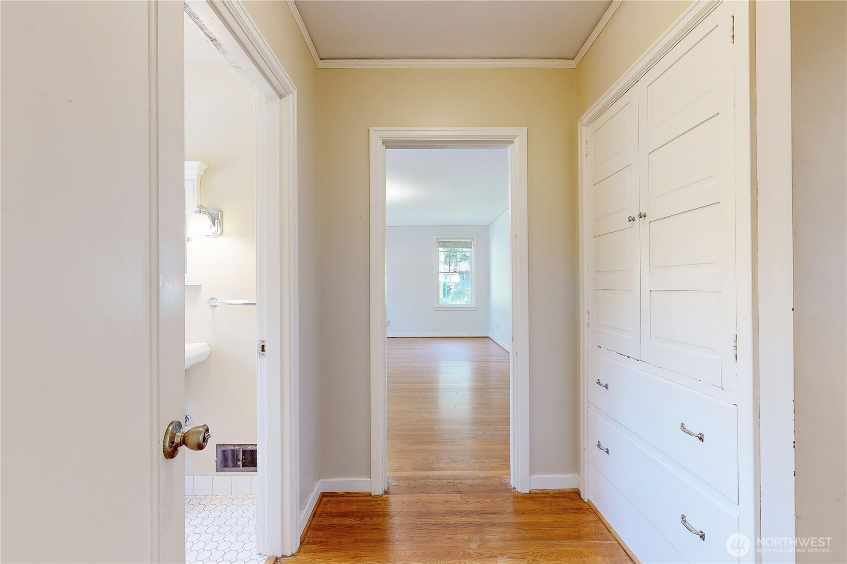 724 Valencia Street Property Photo 14