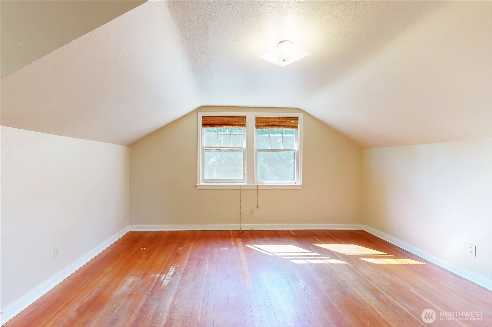 724 Valencia Street Property Photo 19
