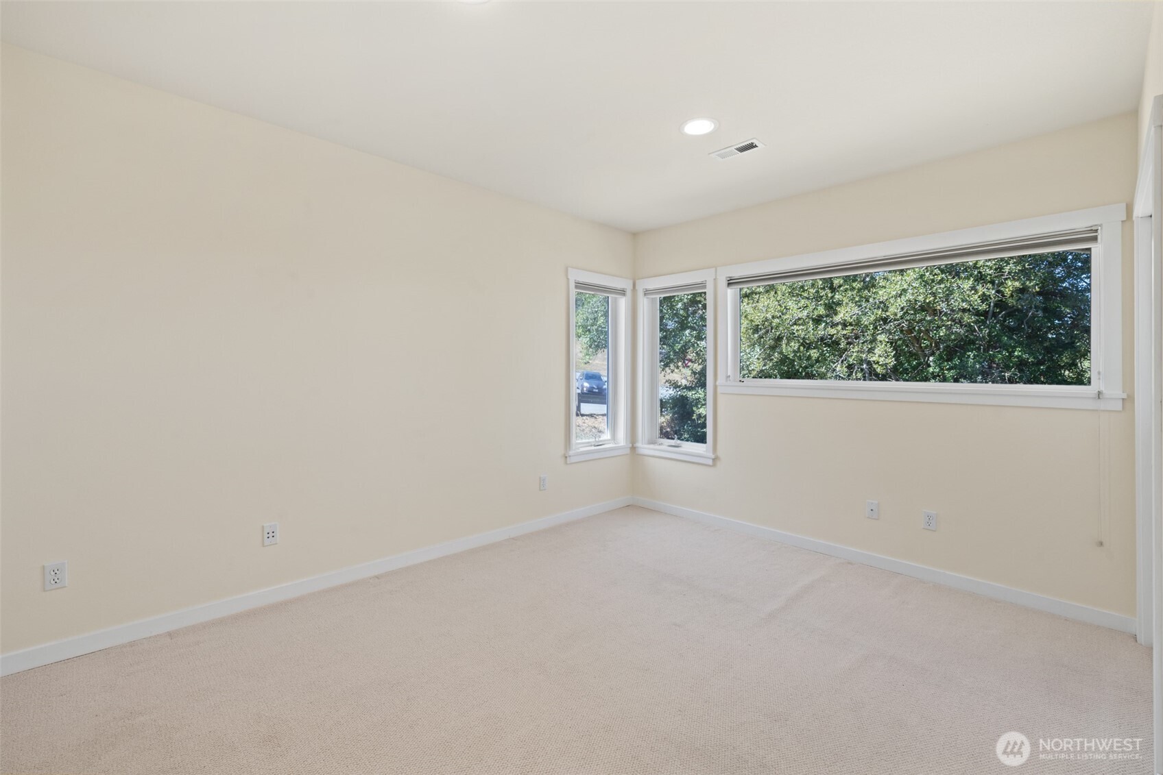 1311 E 5th Street Property Photo 22