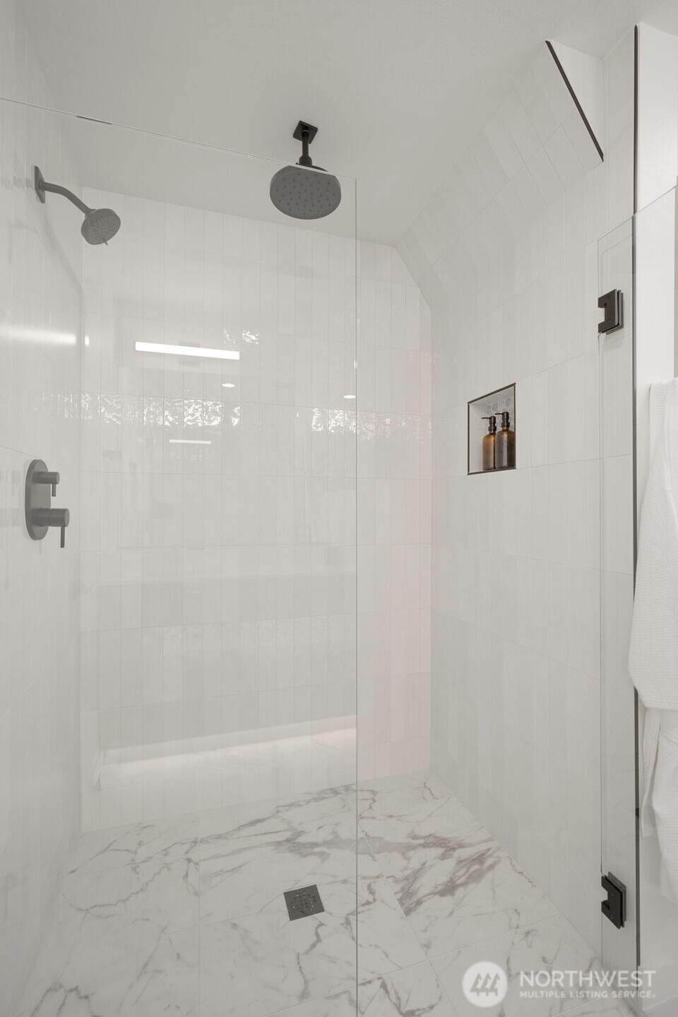 4408 A 50th Avenue Property Photo 11