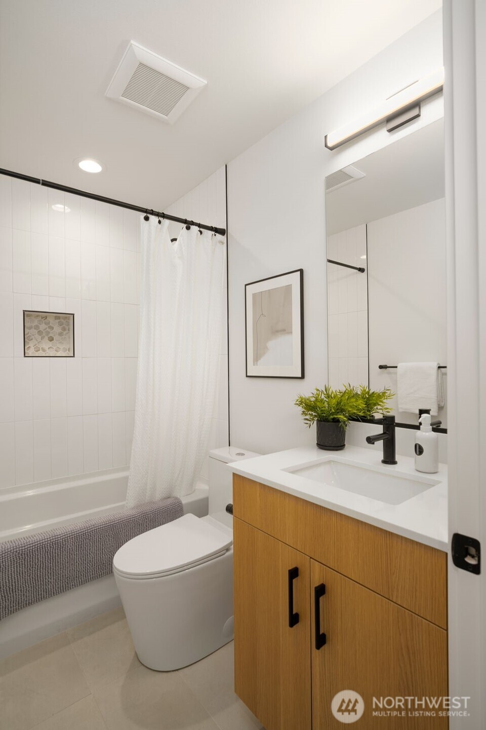4408 A 50th Avenue Property Photo 14