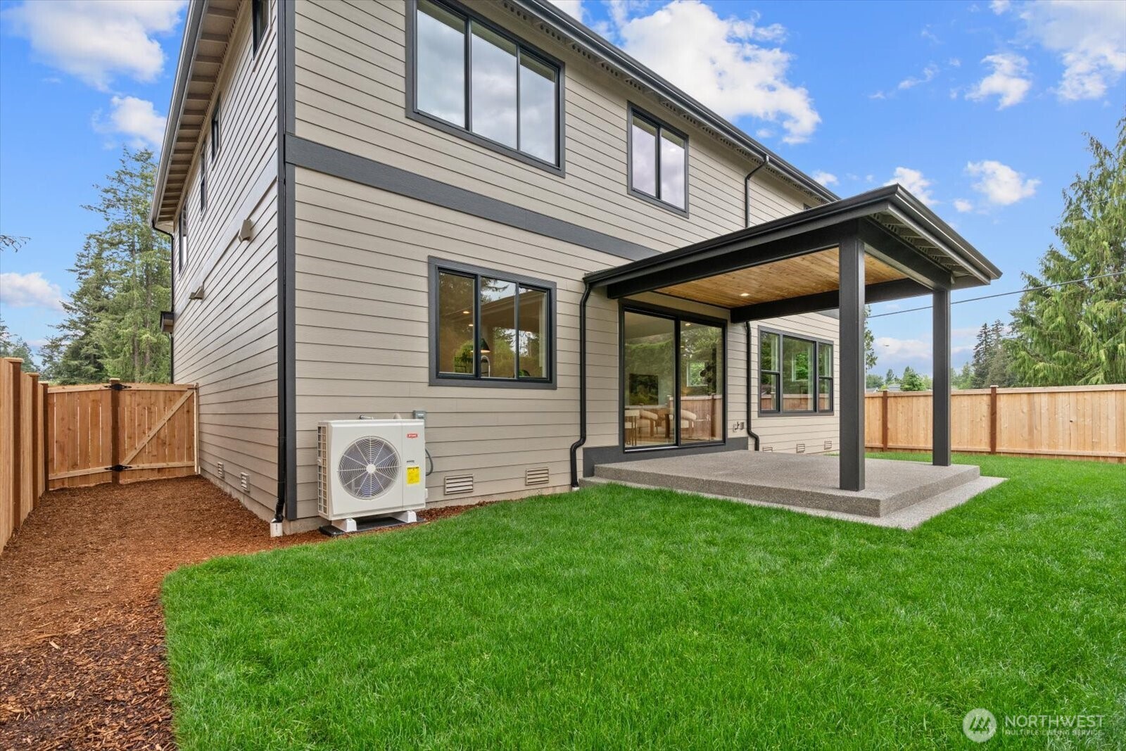 22012 Se 276th Place Property Photo 33