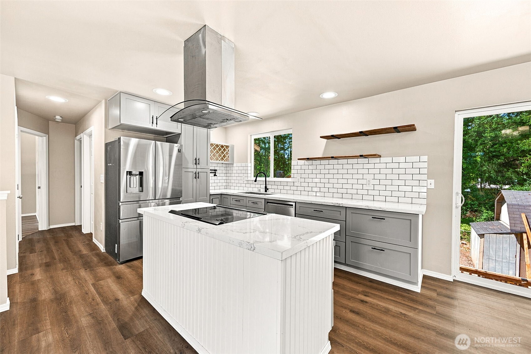 20109 69th Avenue Property Photo 4