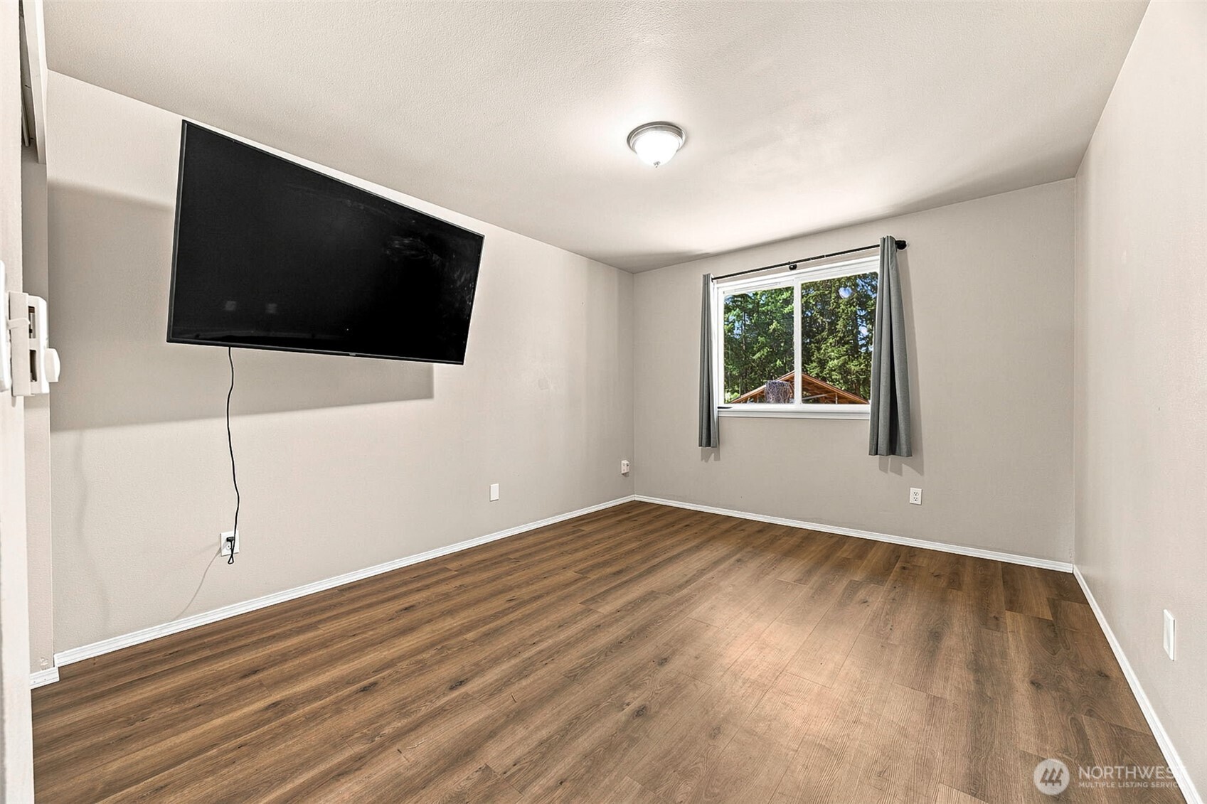20109 69th Avenue Property Photo 9