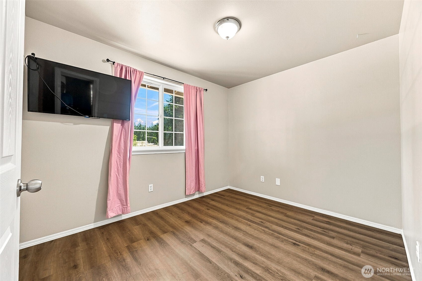20109 69th Avenue Property Photo 10