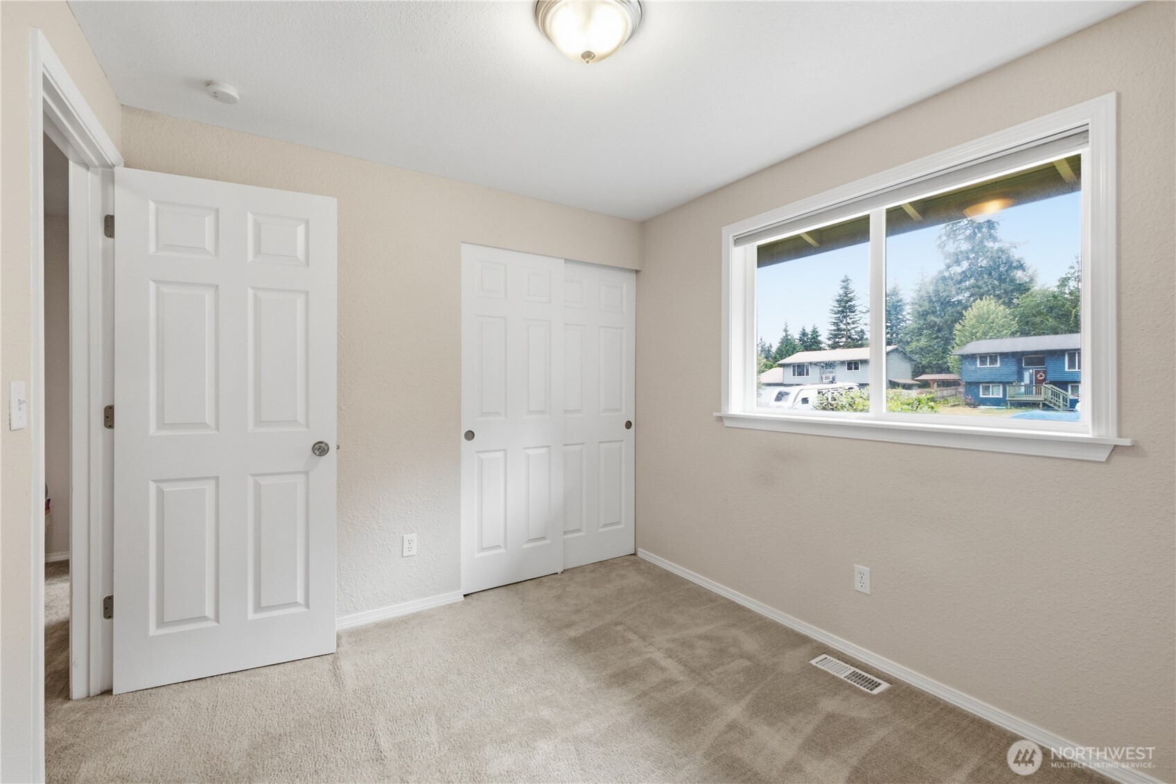 5713 187th Avenue Property Photo 12