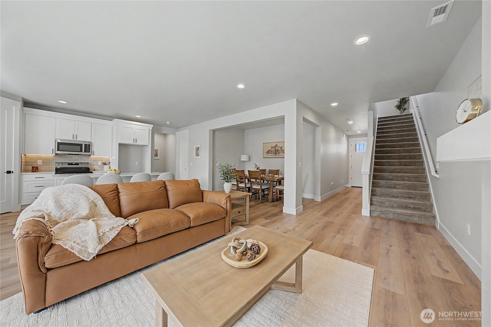 567 S Perry Avenue Property Photo 10