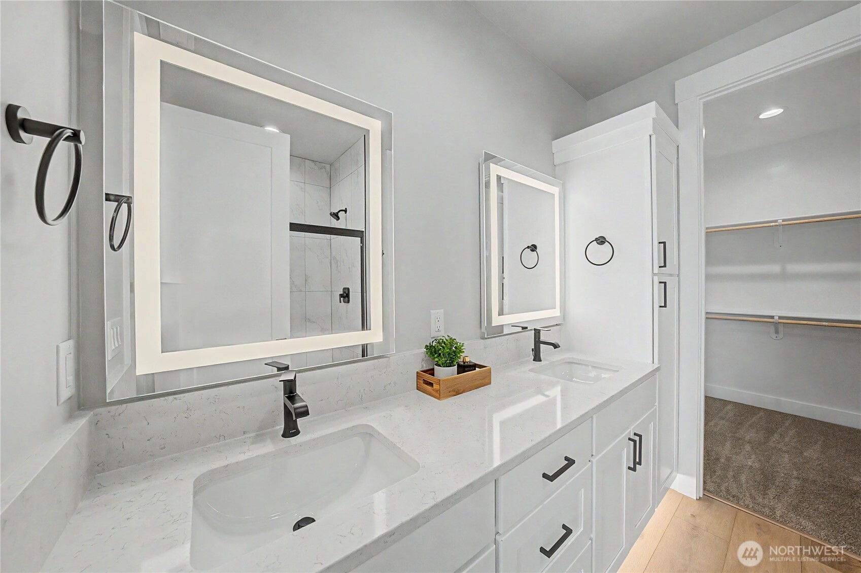 567 S Perry Avenue Property Photo 25