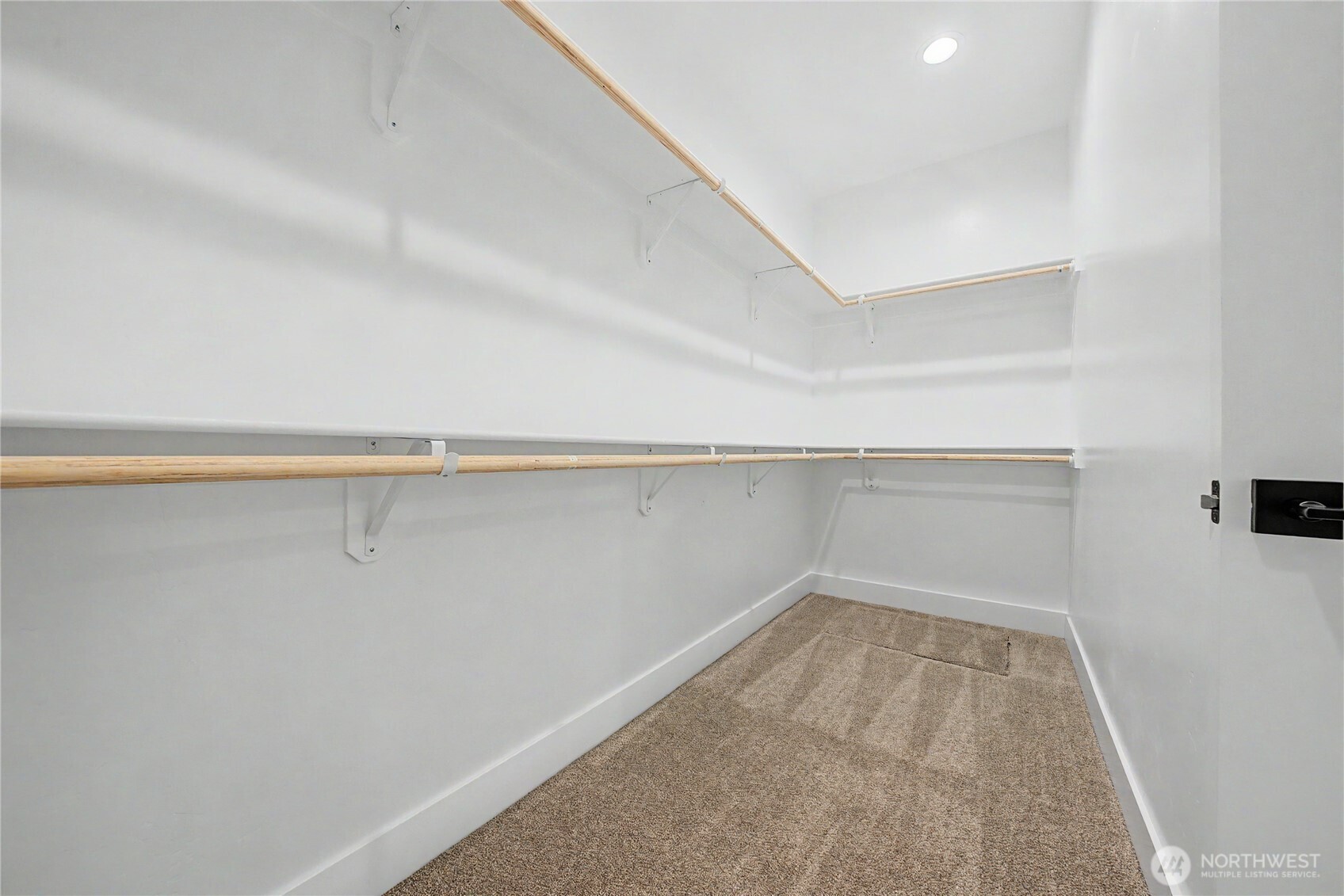 567 S Perry Avenue Property Photo 27