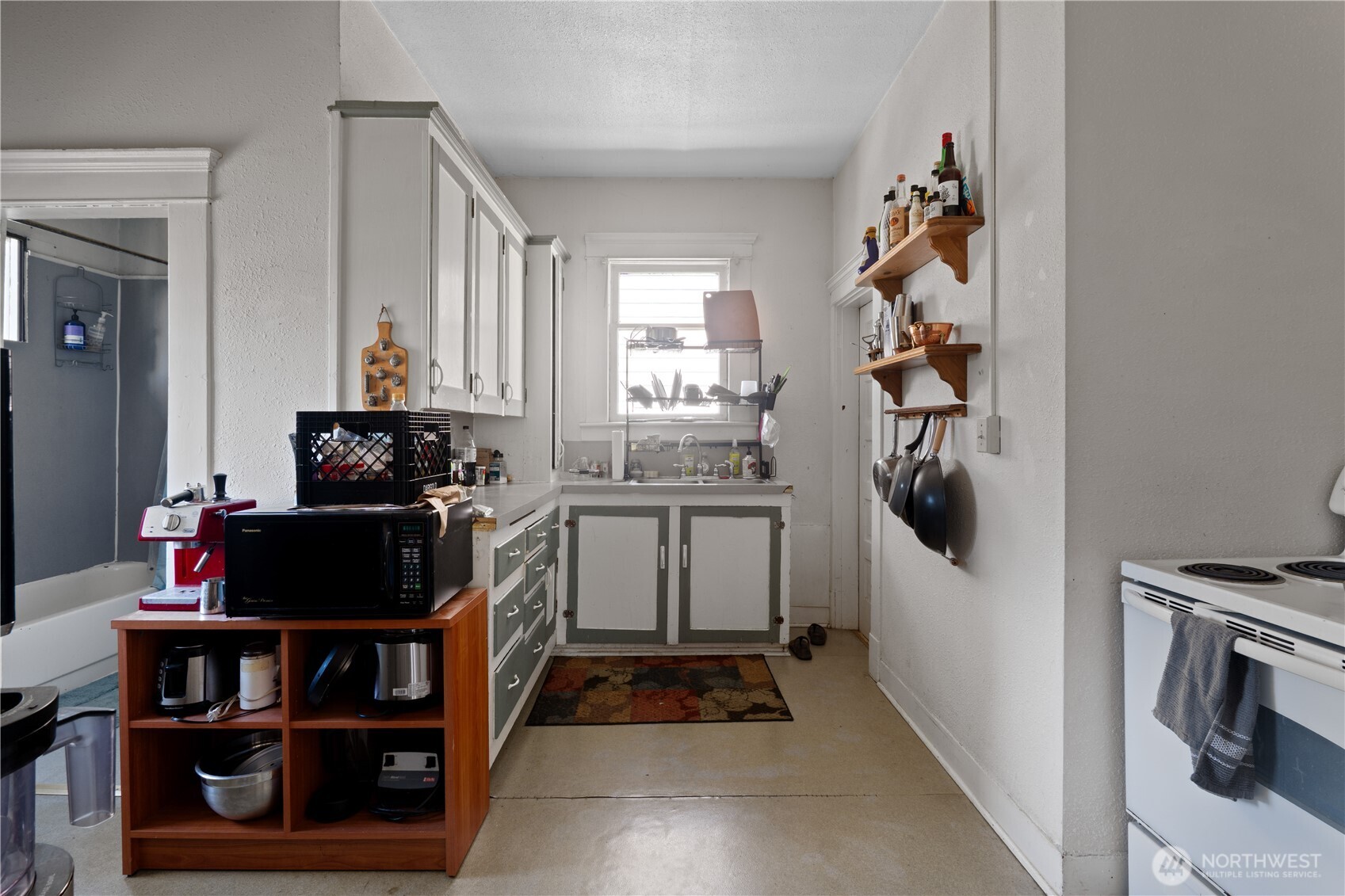 1413 N Garden Property Photo 9