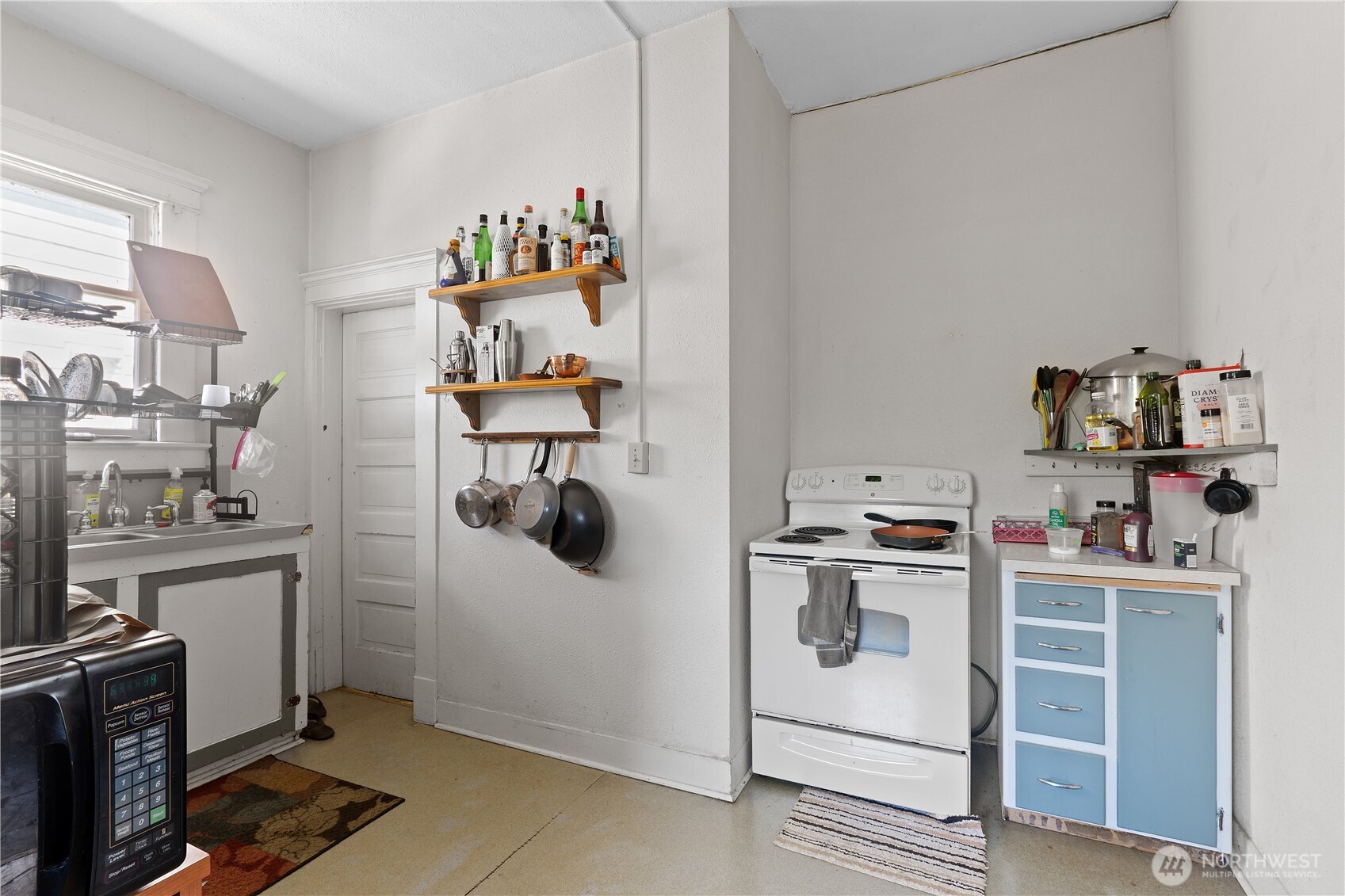 1413 N Garden Property Photo 11