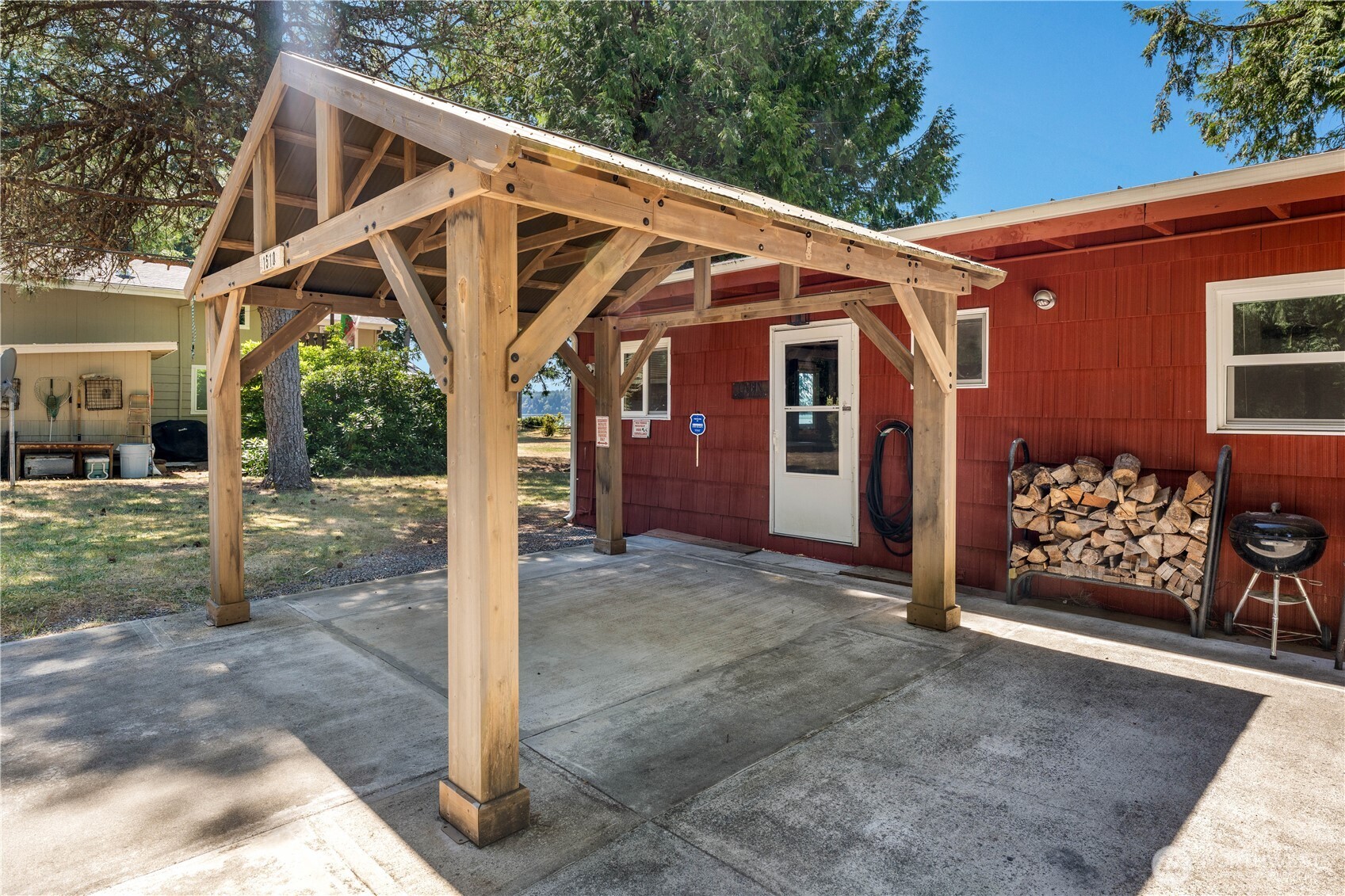 1510 W Herron Blvd Nw Property Photo 3