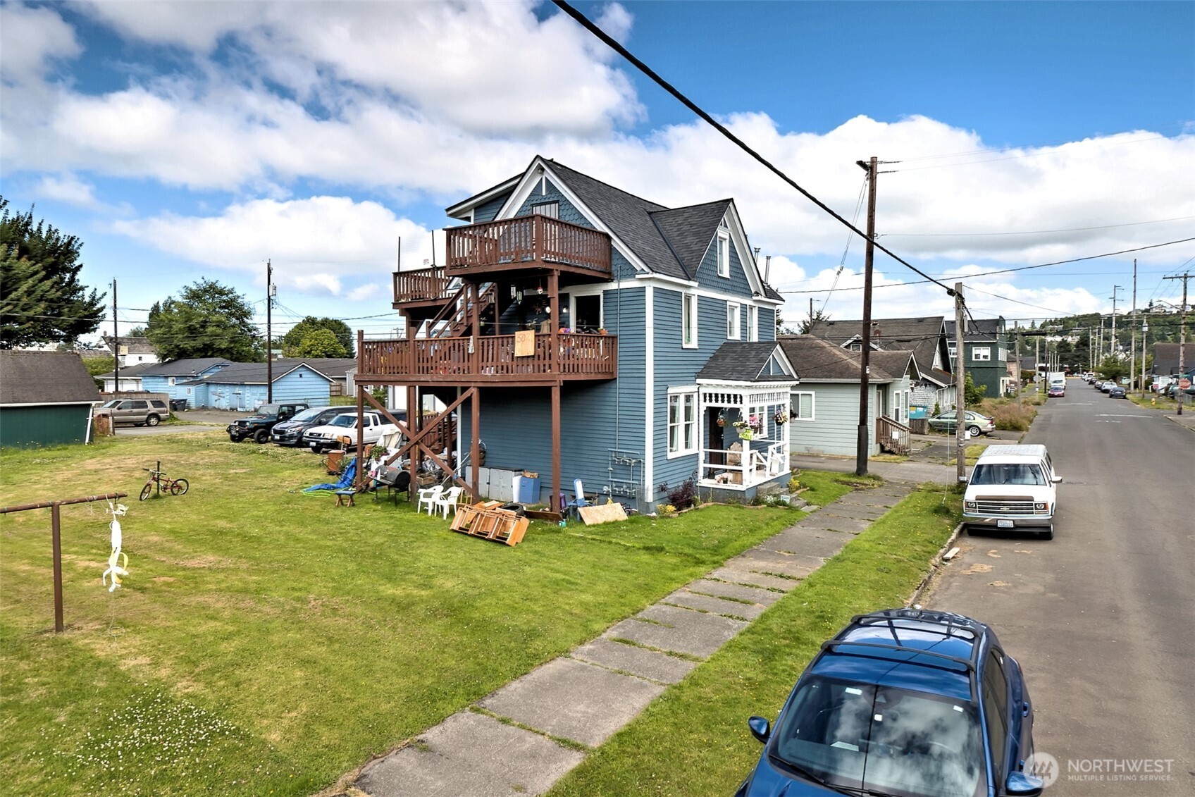 109 N Washington Street Property Photo 5