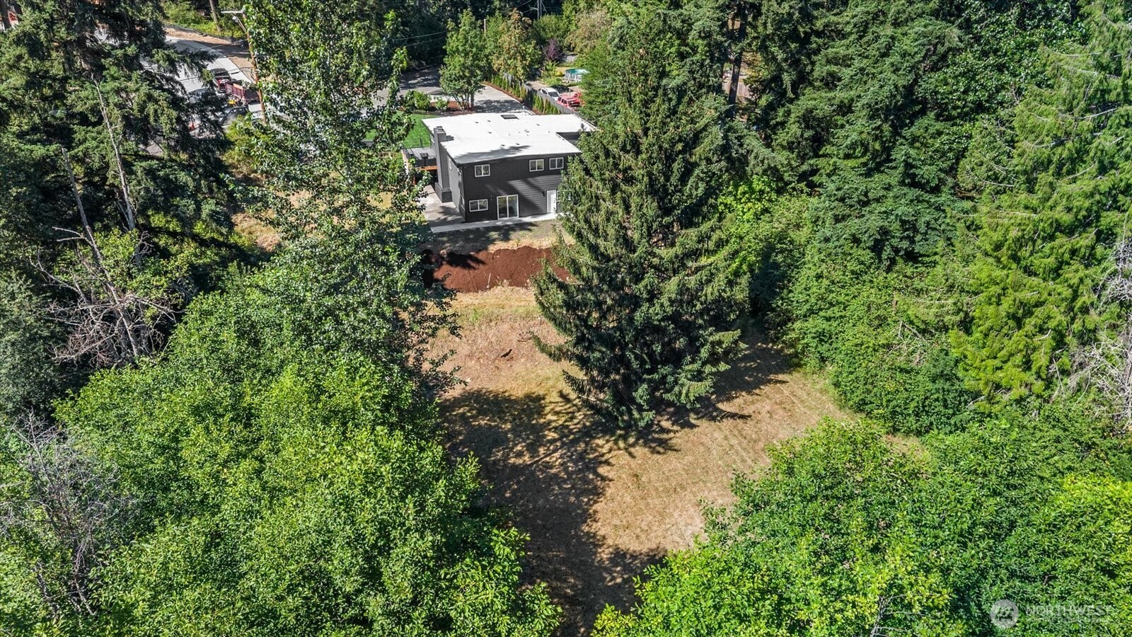18001 77th Street Property Photo 6
