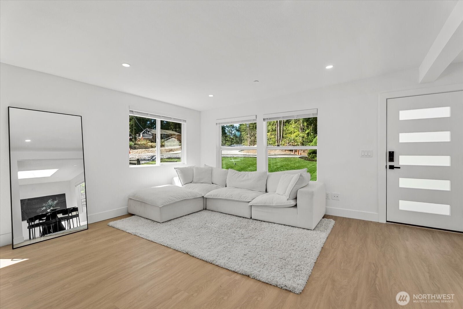 18001 77th Street Property Photo 14