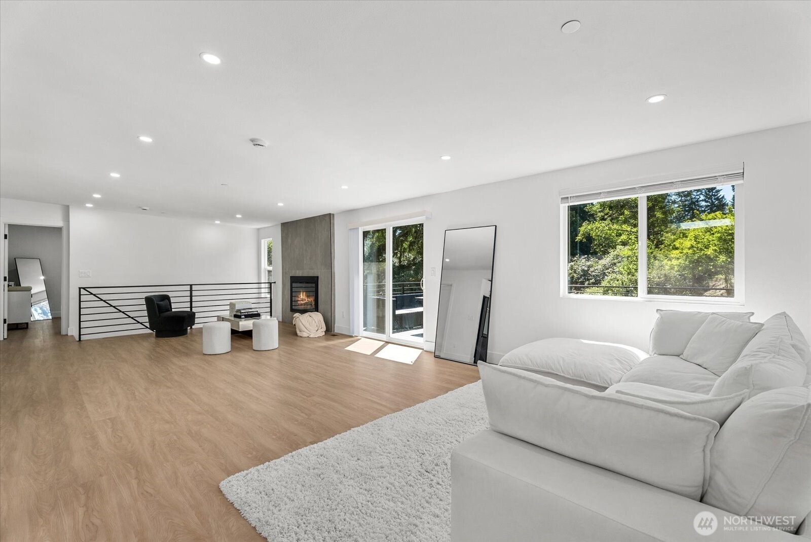 18001 77th Street Property Photo 15