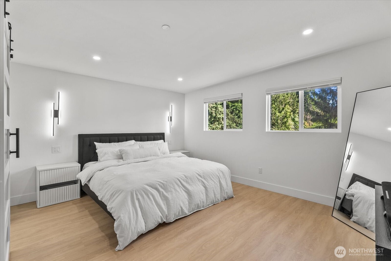 18001 77th Street Property Photo 27