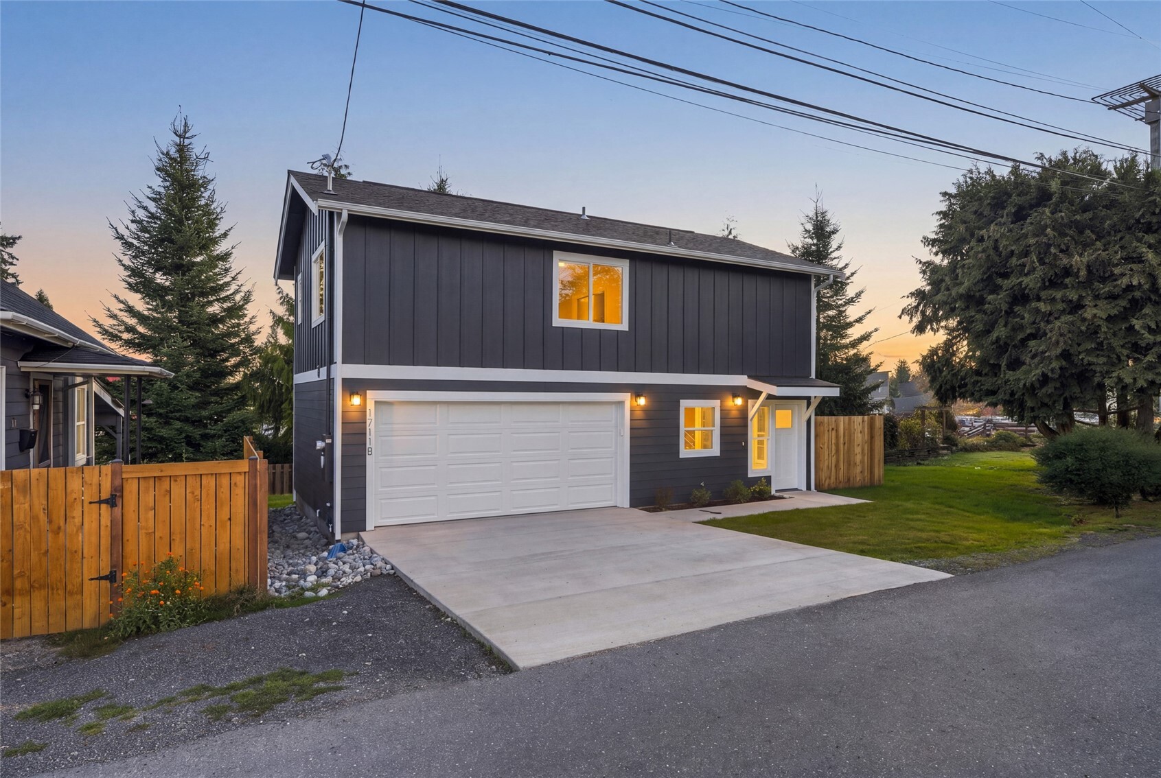 1711 12th Street B Property Photo 1