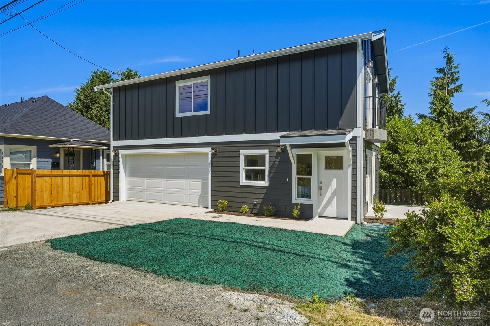 1711 12th Street B Property Photo 2