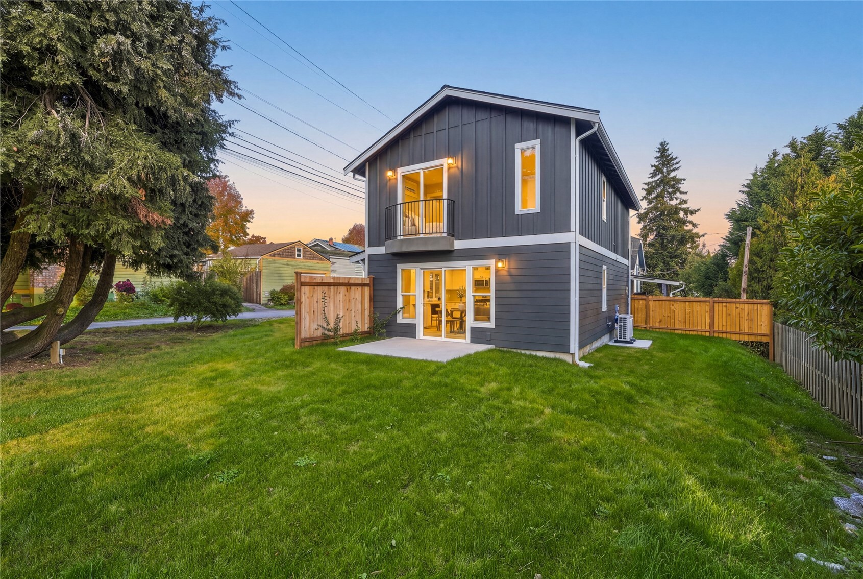1711 12th Street B Property Photo 4